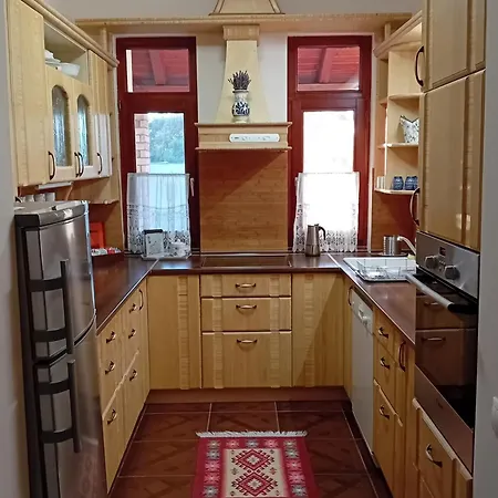 Levendula Vendeghaz 潘诺恩哈尔姆