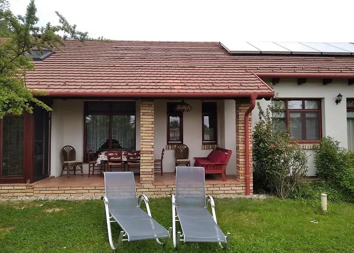 Levendula Vendeghaz * 潘诺恩哈尔姆